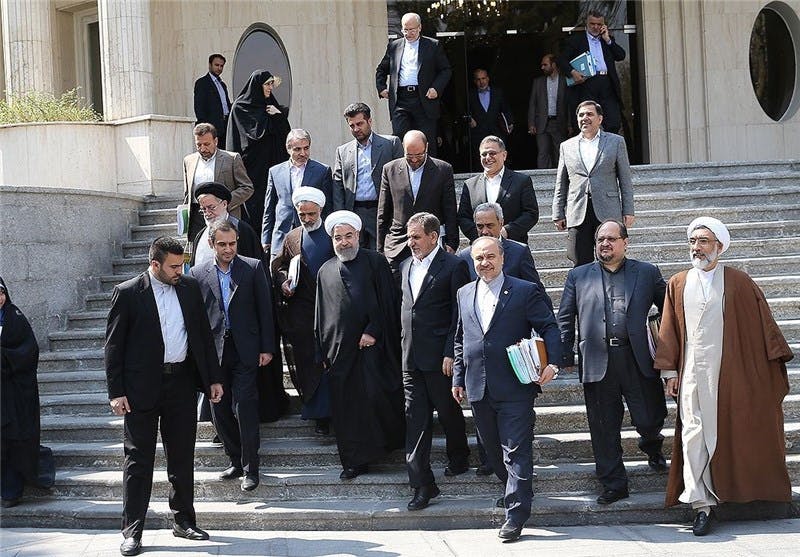 روحانی با جمعی از وزیران دولت نهم
