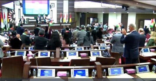 پارلمان اقلیم کردستان در پایان جلسه تصویب همه‌پرسی
