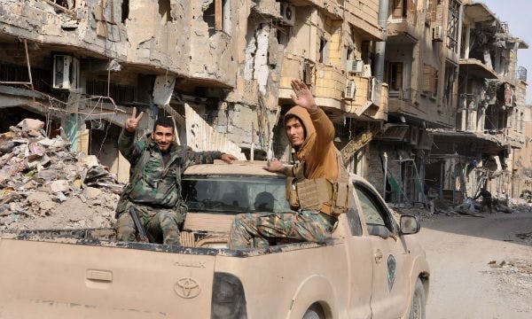 شبه‌نظامیان طرفدار اسد در دیرالزور (عکس: آرشیو)