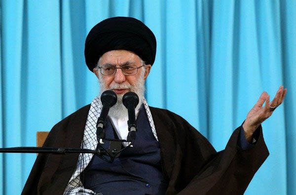 خامنه‌ای: «در کشور ما آزادی فکر، آزادی بیان، آزادی انتخاب وجود دارد و هیچ کس به خاطر اینکه فکر و نظرش مخالف نظر حکومت است مورد فشار و تهدید و تعقیب قرار نمی‌گیرد. البته آزادی چارچوب دارد.»