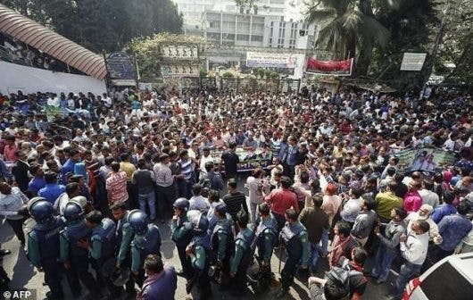 تجمع اعتراضی هزاران نفر در بنگلادش