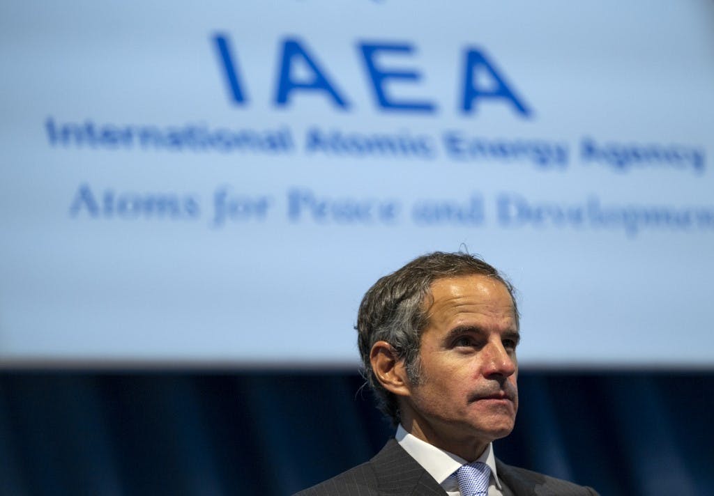 رافائل گروسی، مدیر کل آژانس بین‌المللی انرژی اتمی Rafael Grossi, Director General of the International Atomic Energy Agency (IAEA), speaks during the 64th General Conference of the IAEA at the agency's headquarters in Vienna, Austria on September 21, 2020. (عکس از JOE KLAMAR / AFP)