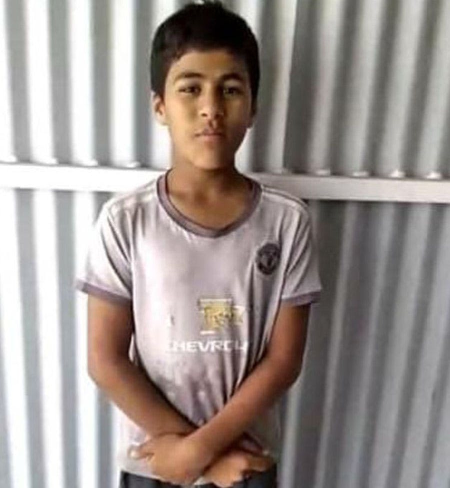 محمد کودک کار ۱۴ ساله ماهشهر ۱۳ بهمن ۹۹ خود را به دار آویخت