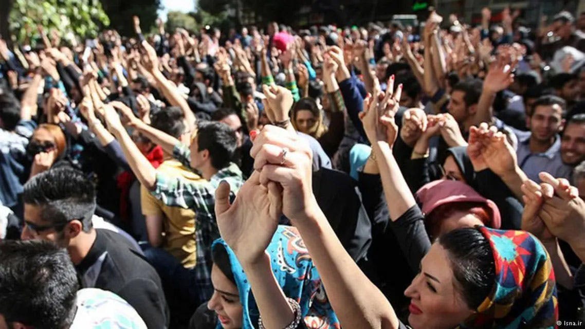 تظاهرات اعتراضی علیه اسیدپاشی به روی زنان، اصفهان، مهر ۱۳۹۳