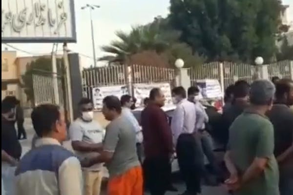 کارگران شهرداری خرمشهر، اجتماع اعتراضی در برابر فرمانداری، آبان ۱۴۰۰