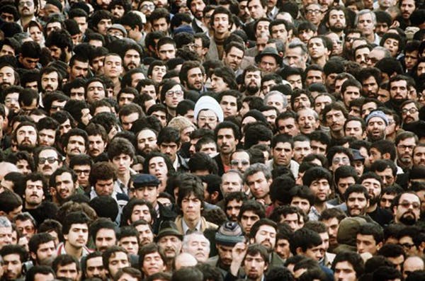 صحنه‌ای از اجتماعات انقلاب ۱۳۵۷. عکس از AFP