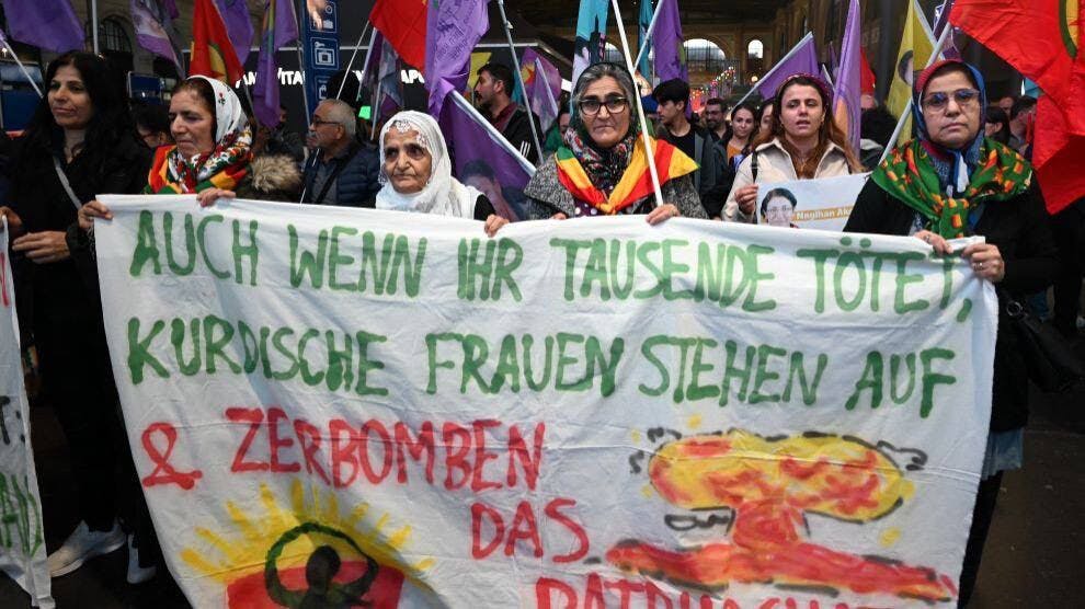 حضور مادران دادخواه در تظاهرات در کردستان ترکیه