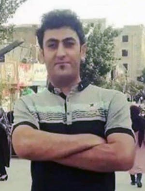 مختار احمدی − مریوان، ۹ مهر، با شلیک مأموران کشته شد