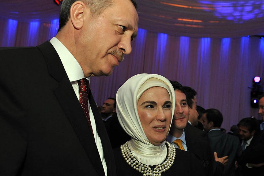 خانم و آقای اردوغان − منبع: ویکی‌پدیا