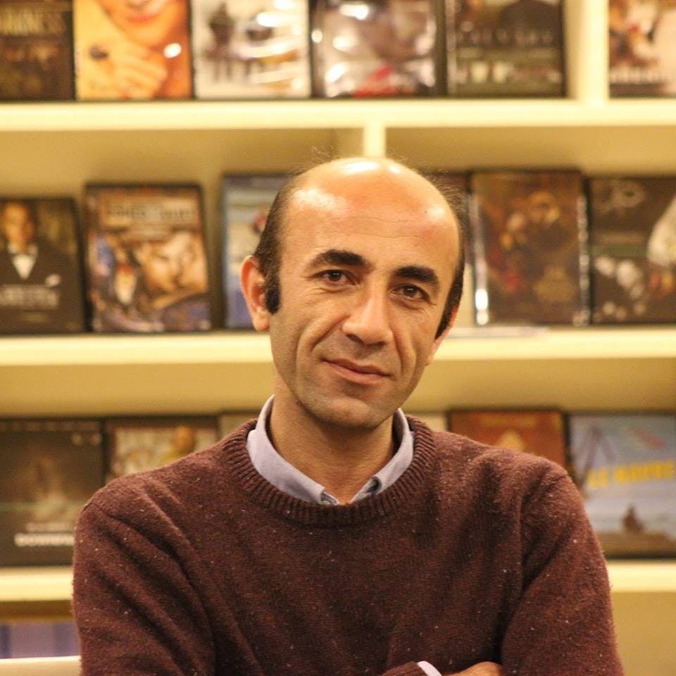 منصور تیفوری، نویسنده و پژوهشگر