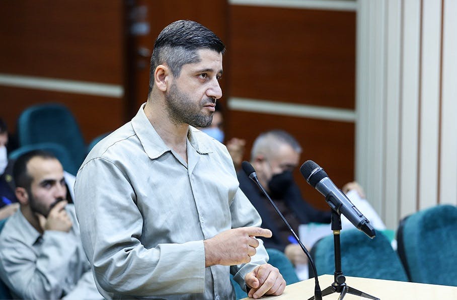 سید محمد حسینی، کارگری که در پرونده موسوم به قتل روح‌الله عجمیان به اعدام محکوم شده است.