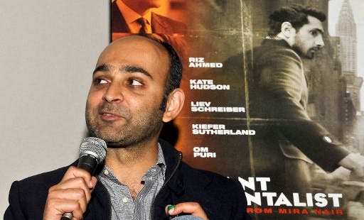 ۲۴ آوریل ۲۰۱۳ : محسن حمید در مراسم رونمایی رمان «بنیادگرای بی‌میل» در جشنواره سینمای هند در منهتن. عکس: خبرگزاری فرانسه