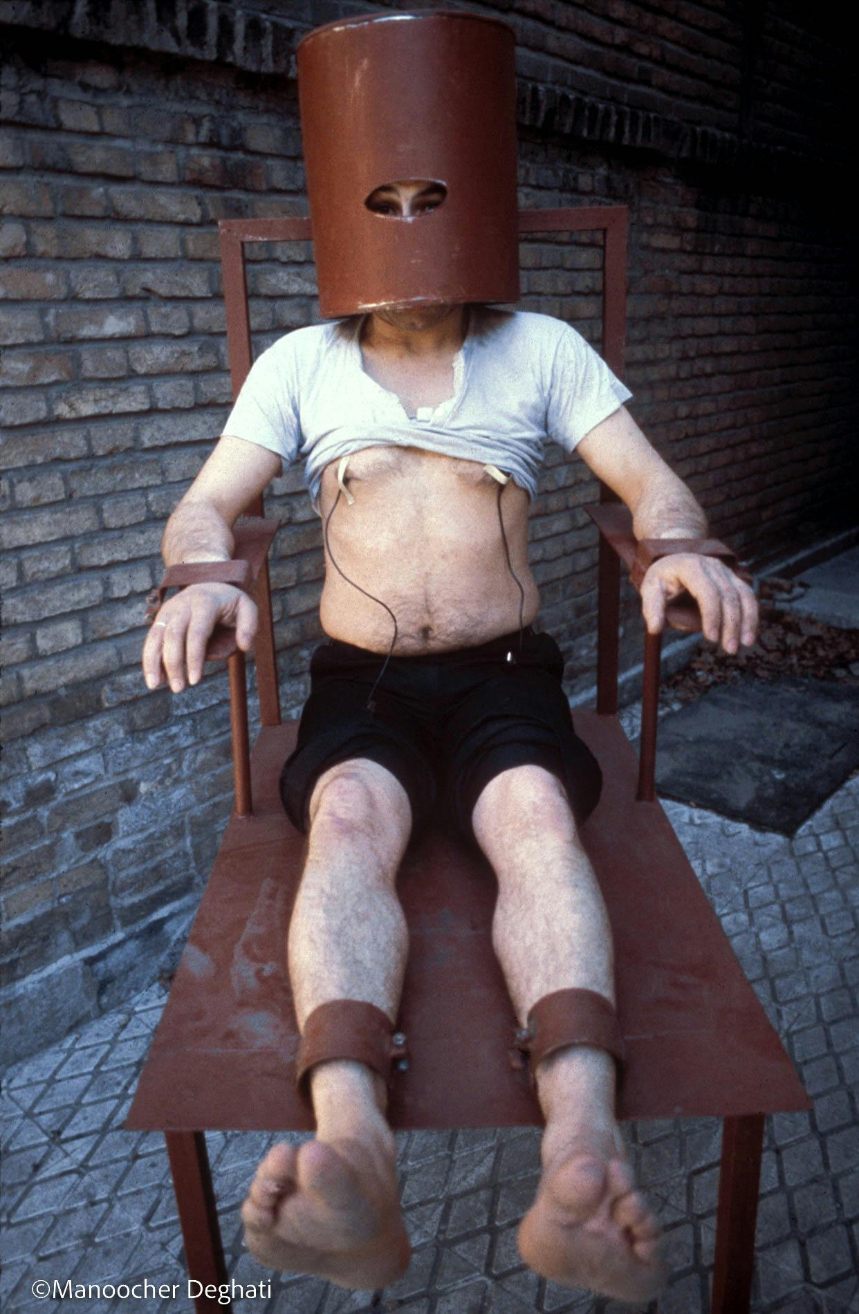 دستگاه آپولو برای شکنجه در ساواک - عکس: منوچهر دقتی
