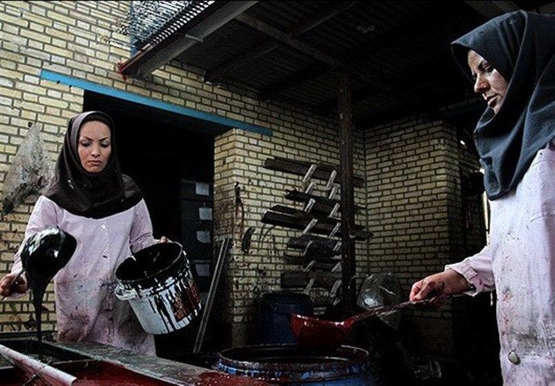 حجاب اجباری در محل کار جان زنان را می‌گیرد. عکس: آرشیو