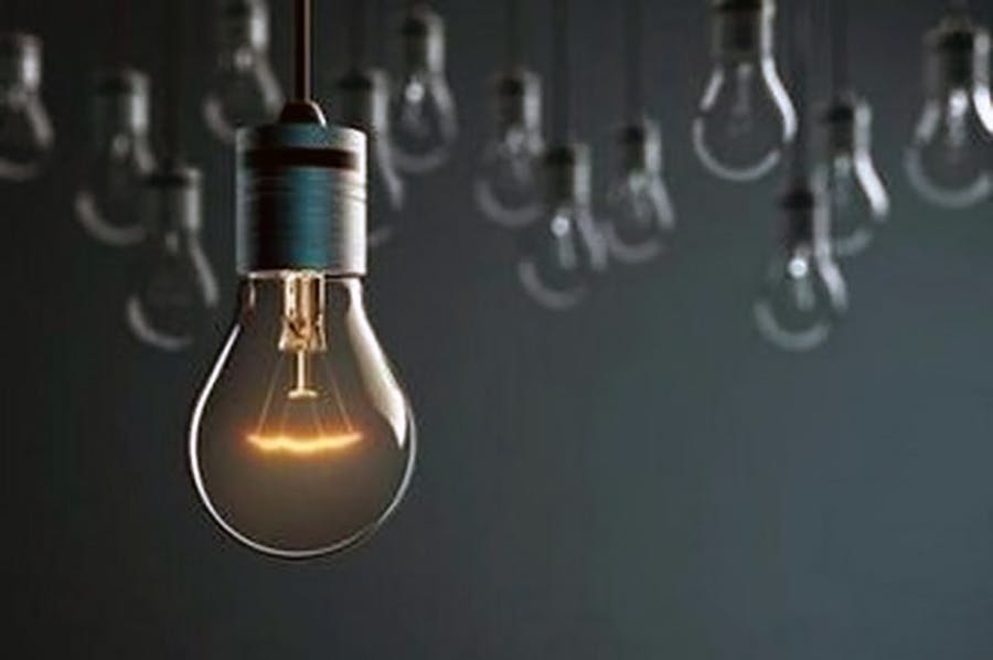 بحران برق: در ایران مدام بر تعداد لامپ‌هایی که خاموش می‌شوند، افزوده می‌شود