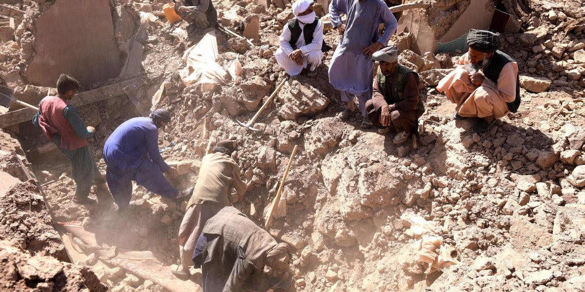 زلزله هرات - عکس از روزنامه هشت‌صبح افغانستان