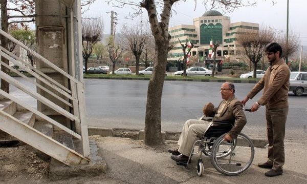 مشکلات معلولان در ایران