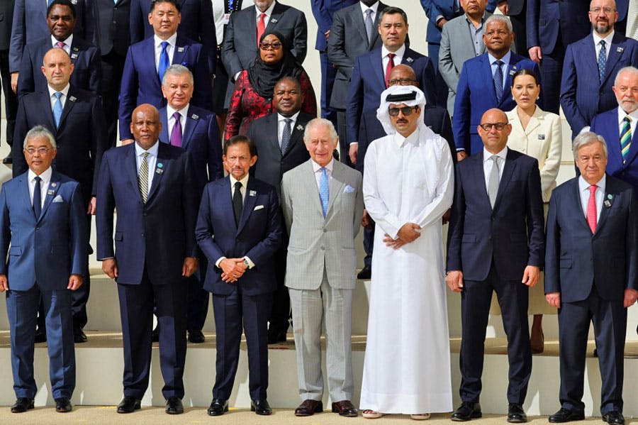 رهبران و نمایندگان جهانی شرکت‌کننده در اجلاس اقلیمی سازمان ملل متحد (کاپ۲۸) از جمله دبیرکل سازمان ملل و پادشاه بریتانیا در دبی امارات متحده عربی