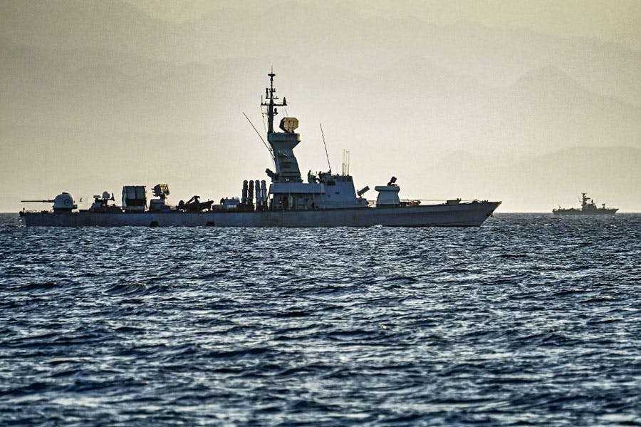 یک قایق نیروی دریایی اسرائیل در دریای سرخ در سواحل جنوب این کشور گشت زنی می‌کند