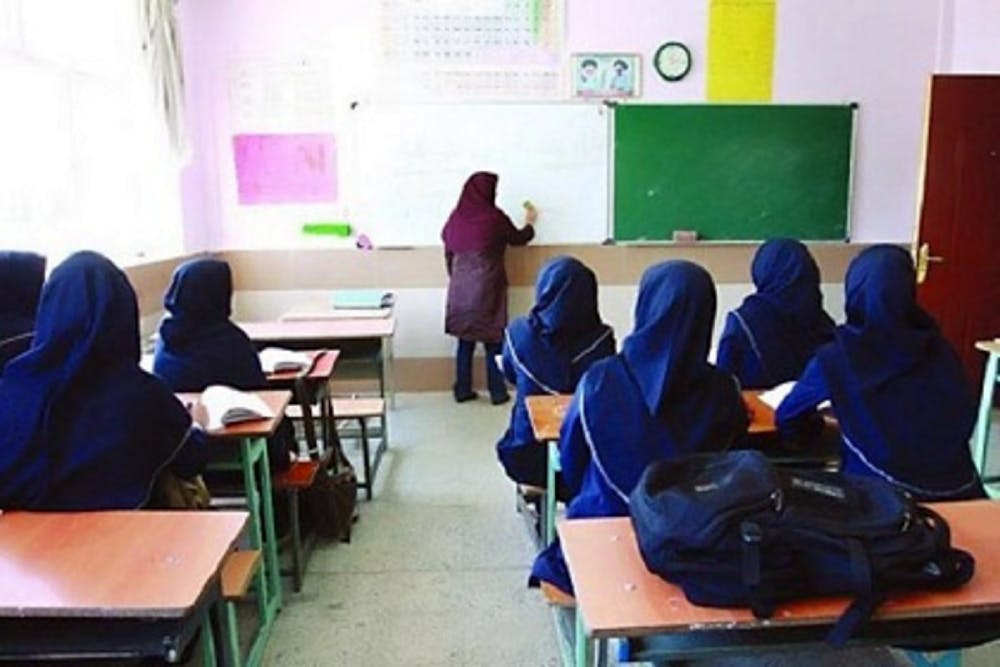 کلاس درس دخترانه در ایران (عکس: آرشیو)