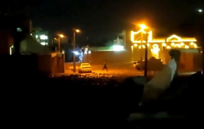 نماگرفت از ویدئو درگیری شبانه در زاهدان. ۱۵ اردیبهشت ۱۴۰۳
